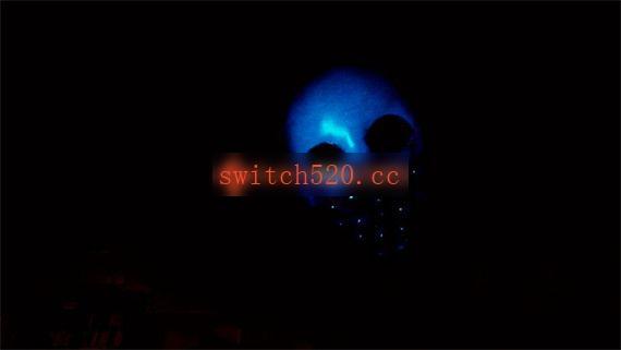 01002EE00F48C000-3.jpg
